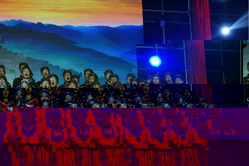 1481077920069098579.jpg 精彩的演出_meitu_1.jpg
