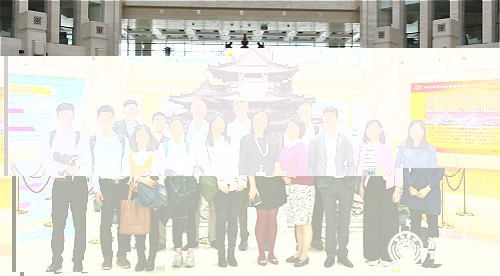 3 國開行大廳合影_meitu_3.jpg