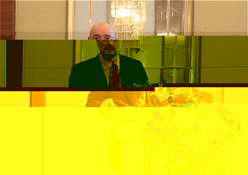 Michael R. Powers 教授-1 (1)_meitu_2.jpg