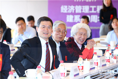 老教師及校友.jpg