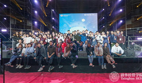 1514339970908061900.jpg 學生會同學合唱《家園》并合影_meitu_11.jpg