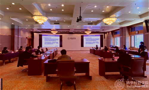 0424楊斌副校長經管學院調研2_meitu_1.jpg