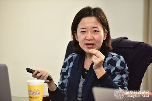格子女.jpg
